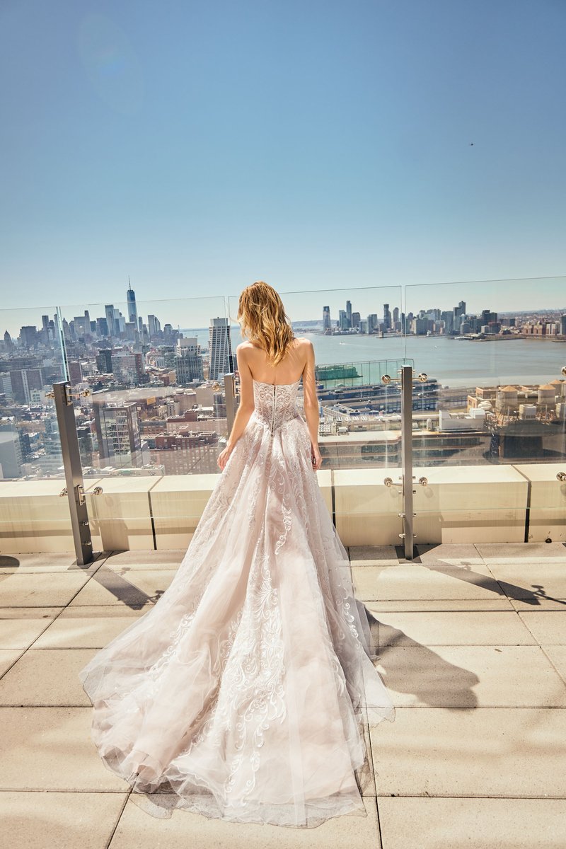 Bridal Gown Portrait Overlooking the Manhattan Skyline